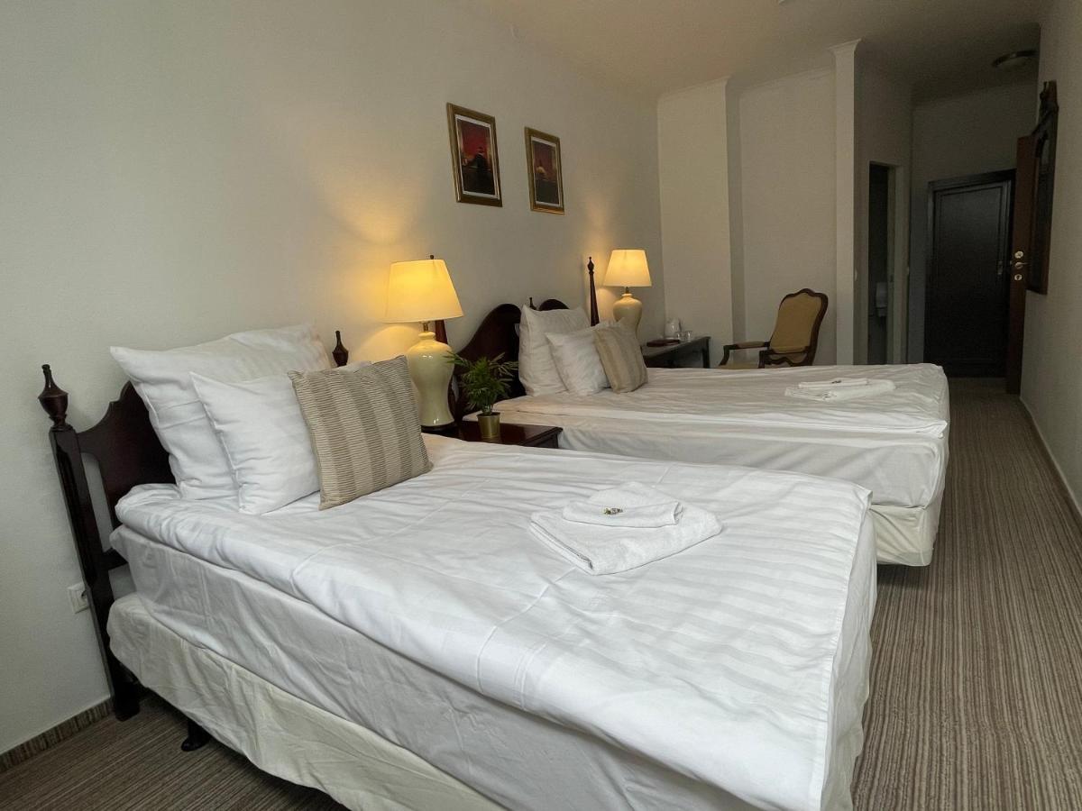 Opera16 Guestrooms Budapest Exterior photo