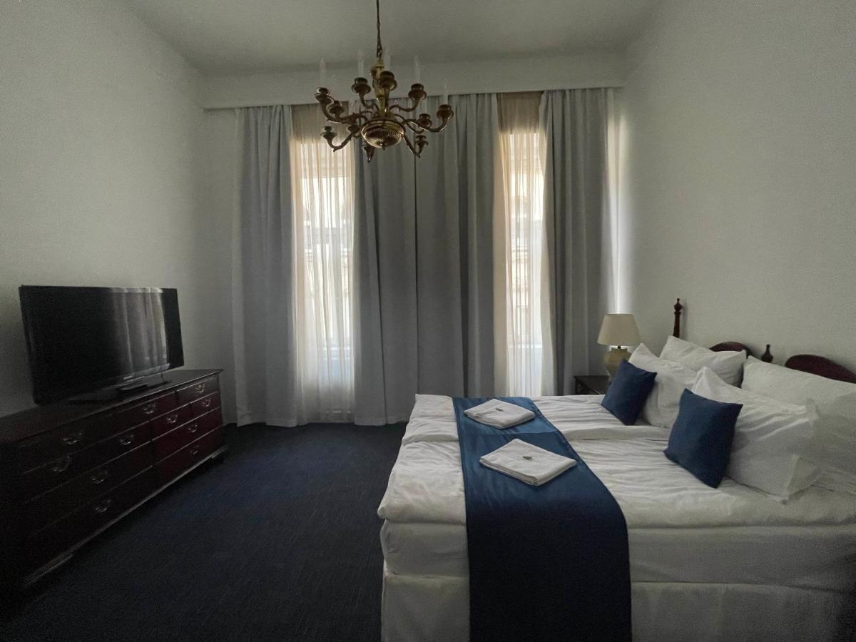 Opera16 Guestrooms Budapest Exterior photo