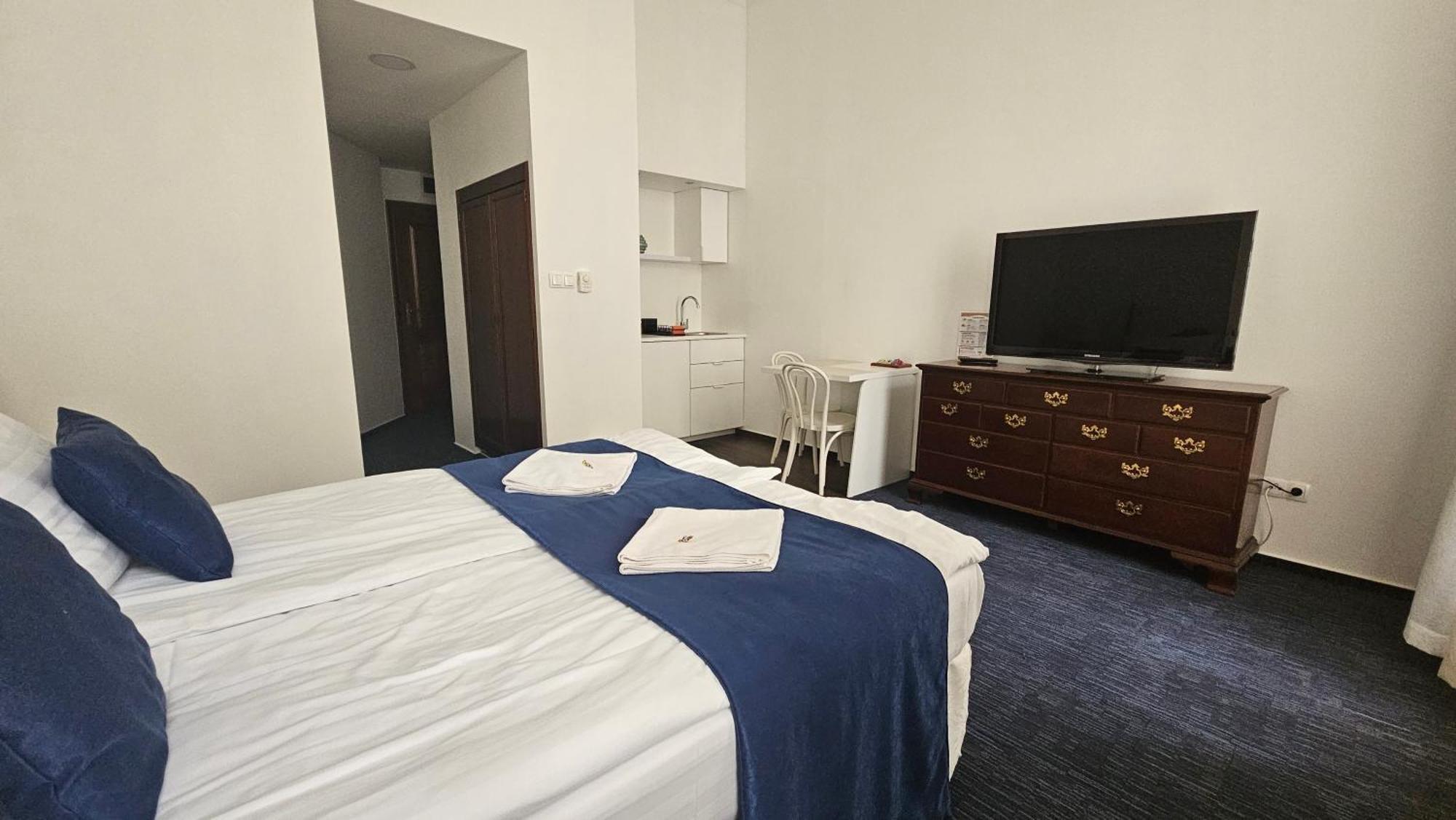 Opera16 Guestrooms Budapest Exterior photo