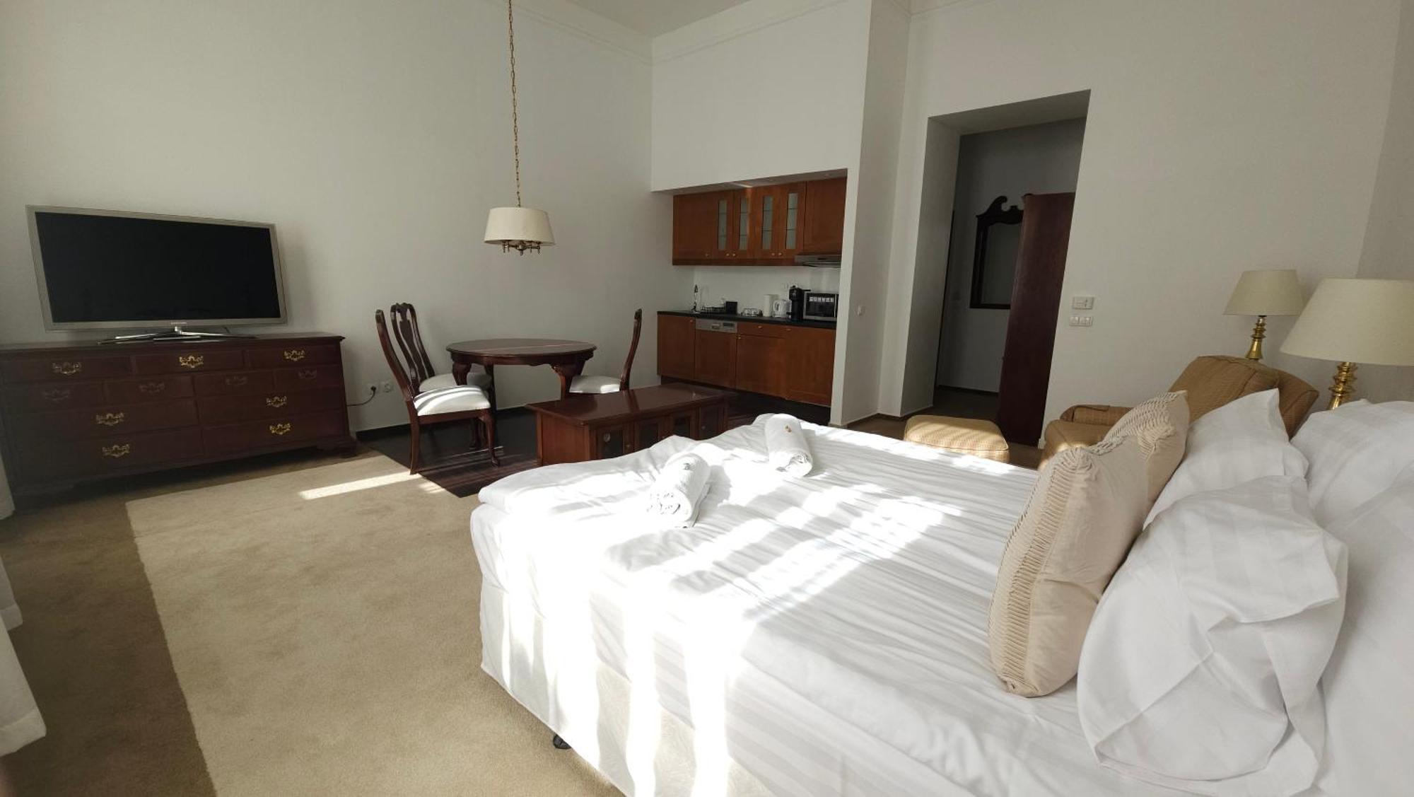 Opera16 Guestrooms Budapest Exterior photo